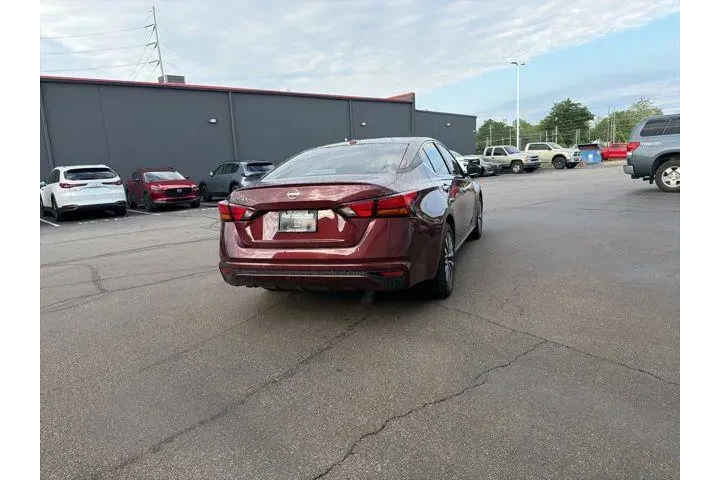 $24980 : Nissan Altima 2025 2.5 SV 4d image 9