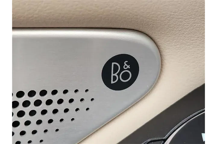 $35550 : Ford Explorer Hybrid 2022 AW image 5