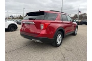 $27742 : Ford Explorer 2022 AWD XLT 4 thumbnail