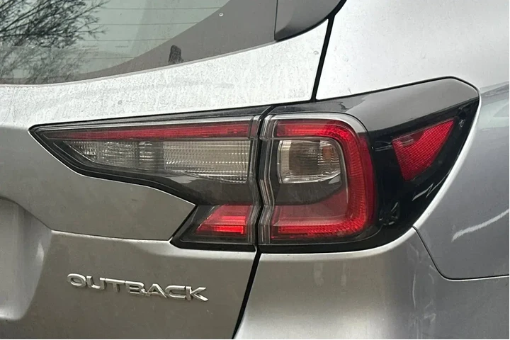 $25990 : Subaru Outback 2025 AWD Base image 6