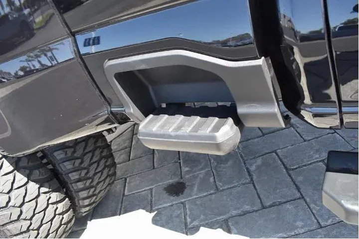 $97990 : Ford F-350 Super Duty 2025 4 image 10