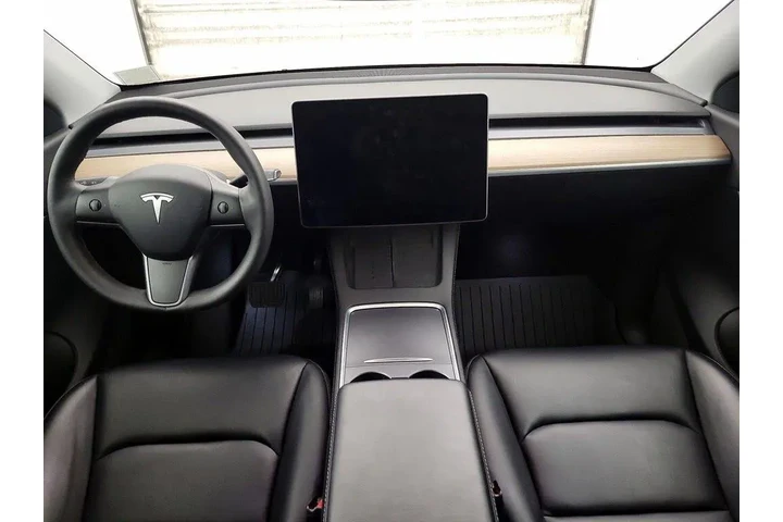 $27998 : Tesla Model Y 2021 AWD Long image 9