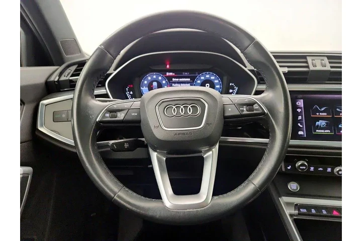 $21998 : Audi Q3 2020 AWD quattro S l image 10