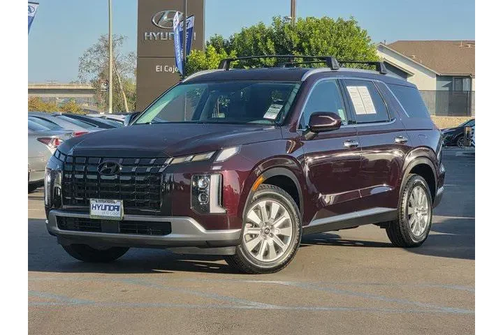 $28767 : Hyundai PALISADE 2023 SEL 4d image 2