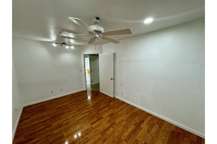 $2300 : ADU for Rent in Anaheim image 6