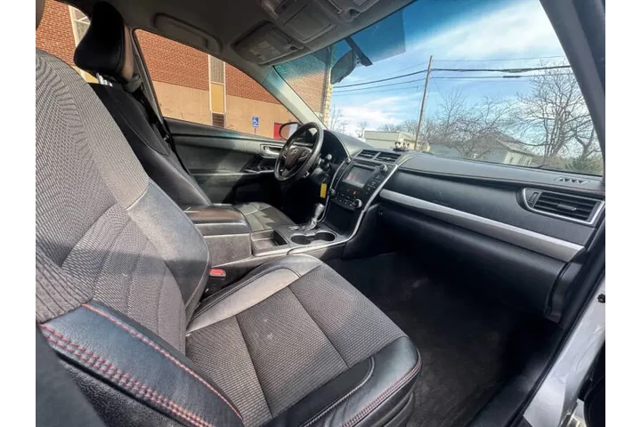 $7999 : 2016 Camry SE image 9