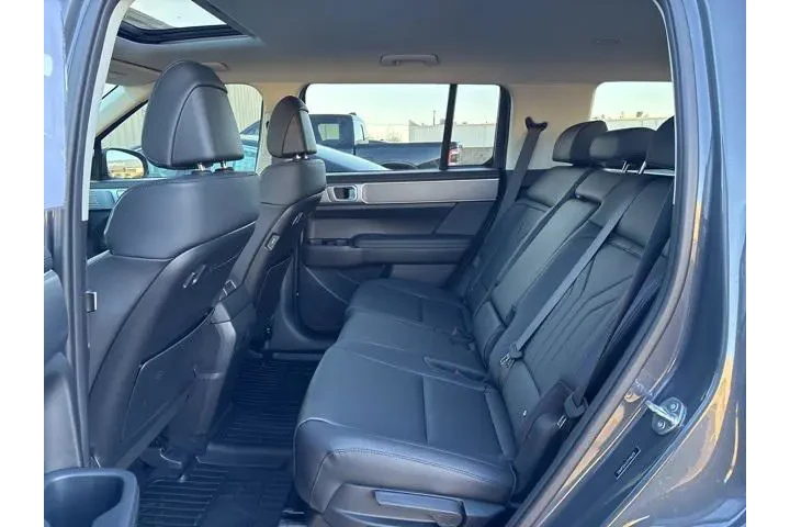 $38999 : Hyundai SANTA FE 2026 AWD XR image 5