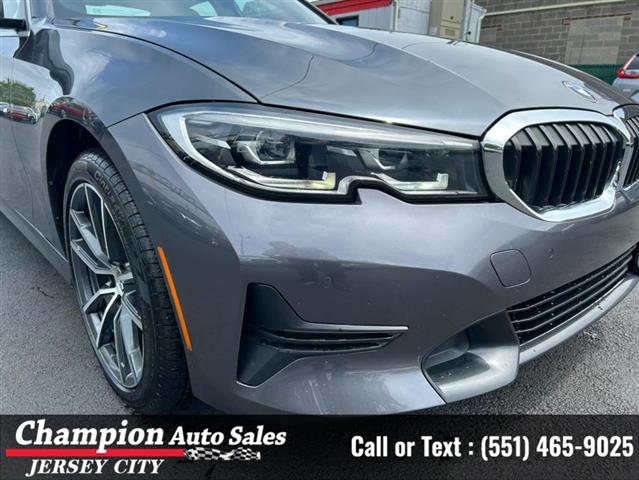 Used 2020 3 Series 330i xDriv image 6