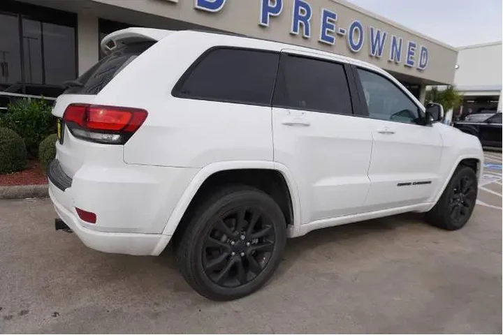 $22888 : Jeep Grand Cherokee 2021 4x4 image 6