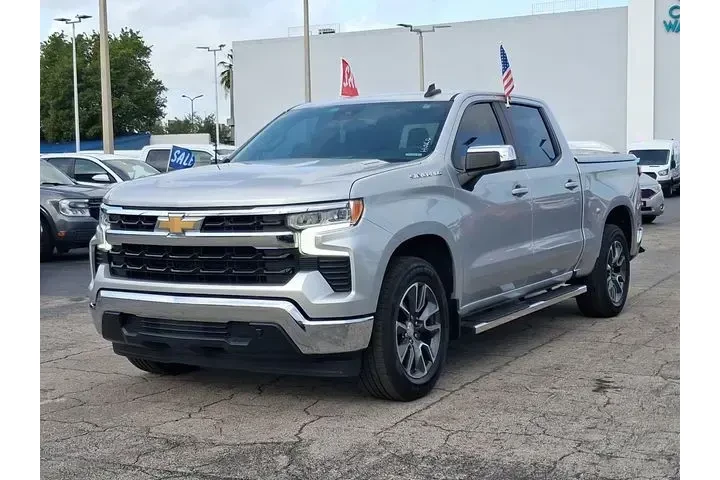 $33990 : Chevrolet Silverado 1500 202 image 2