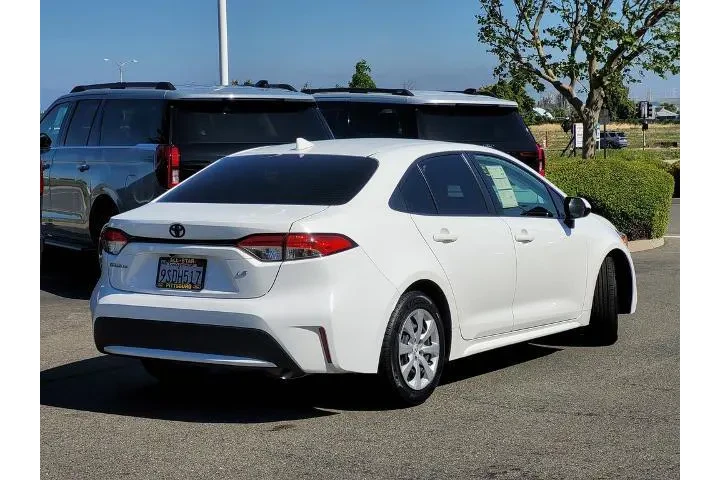 $20700 : Toyota Corolla 2022 LE 4dr S image 4