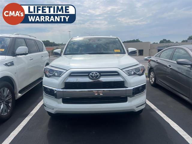 $41990 : PRE-OWNED 2021 TOYOTA 4RUNNER image 4