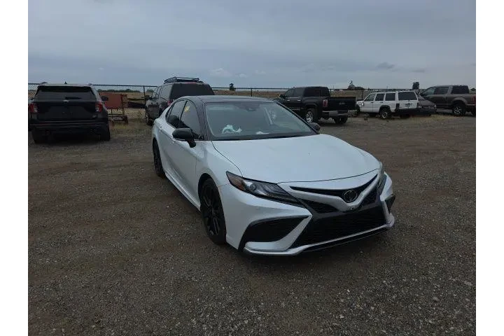 $37900 : Toyota Camry 2023 XSE V6 4dr image 1