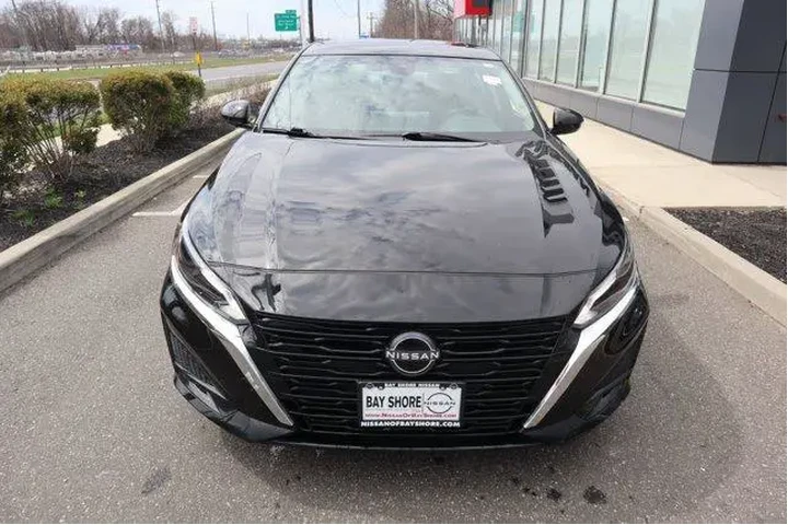 $18348 : Nissan Altima 2024 2.5 SV 4d image 4
