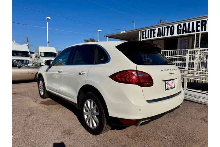 $11495 : 2012 CAYENNE image 4