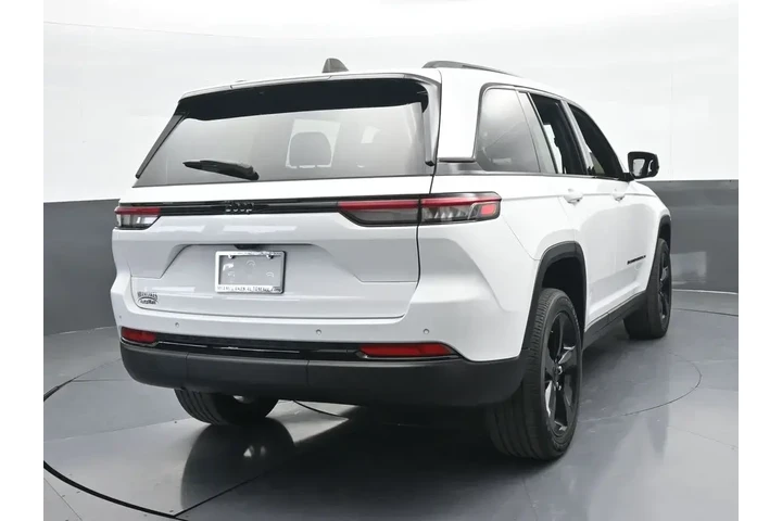 $28990 : Jeep Grand Cherokee 2023 4x2 image 5