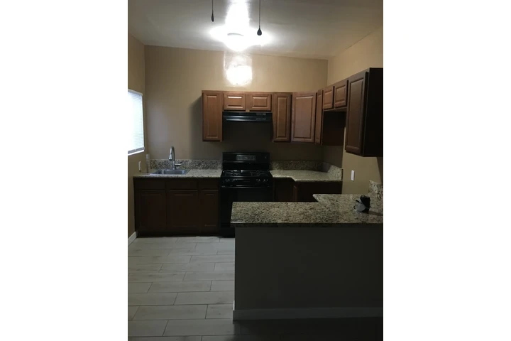 $1950 : Rento estudio/apartamento image 1