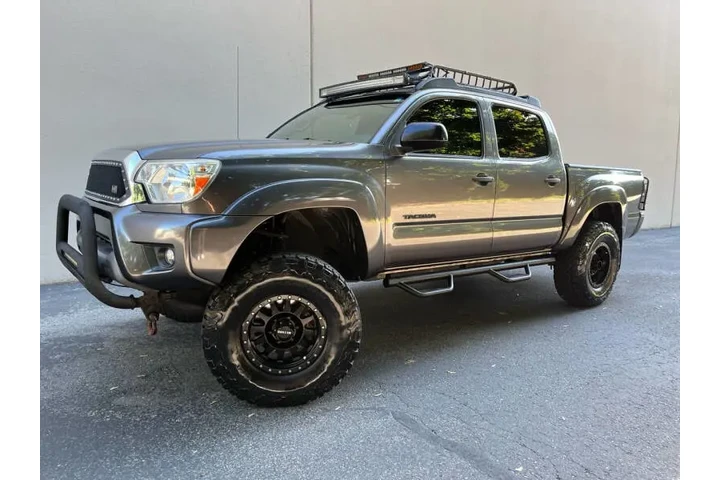 $21975 : 2014 Tacoma PreRunner V6 image 1