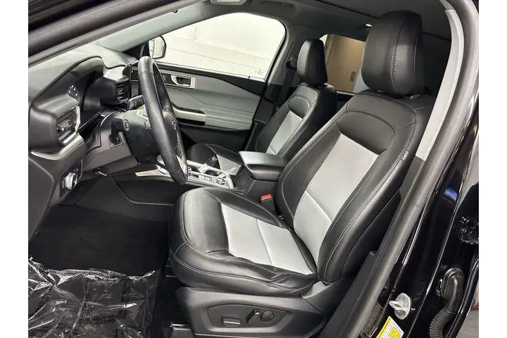 $29999 : Ford Explorer 2023 AWD XLT 4 image 3