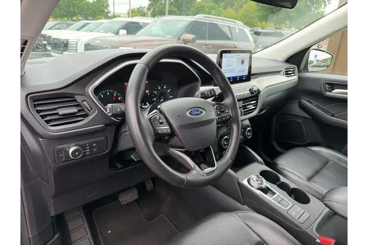 $21078 : Ford Escape 2021 AWD SEL 4dr image 10