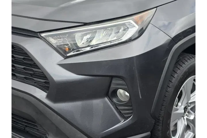 $22391 : Toyota RAV4 2021 XLE 4dr SUV image 6