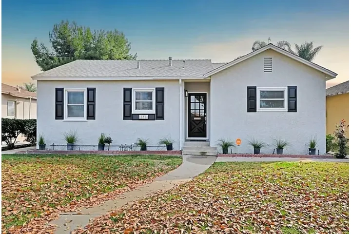 $1650 : CASA🐱near USC & downtown LA🐶 image 1