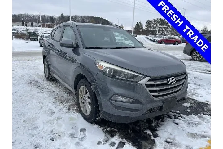 $12980 : Hyundai TUCSON 2017 AWD SE 4 image 1