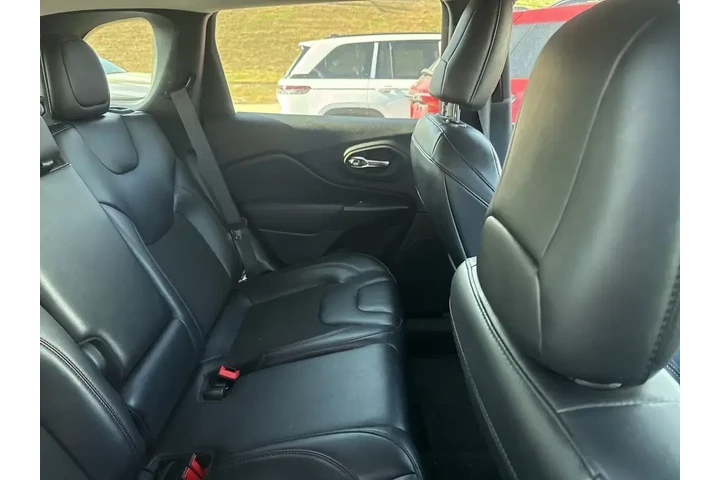 $21890 : Jeep Cherokee 2021 4x4 Trail image 6