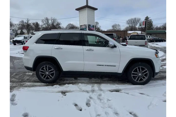 $14990 : 2017 Grand Cherokee Limited image 6