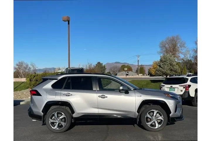 $38900 : Toyota RAV4 Prime 2023 AWD S image 2