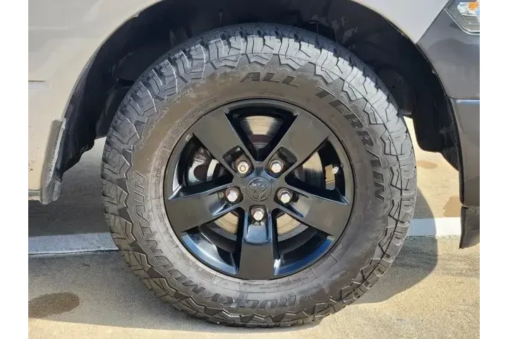 $23647 : Ram 1500 Classic 2022 4x2 Ex image 10