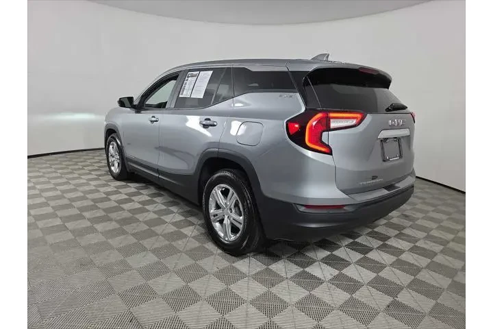 $22545 : GMC Terrain 2024 SLE 4dr SUV image 6
