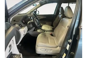 $28500 : Honda Pilot 2022 AWD EX-L 4d thumbnail