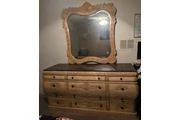 $600 : Antique Bedroom Set thumbnail
