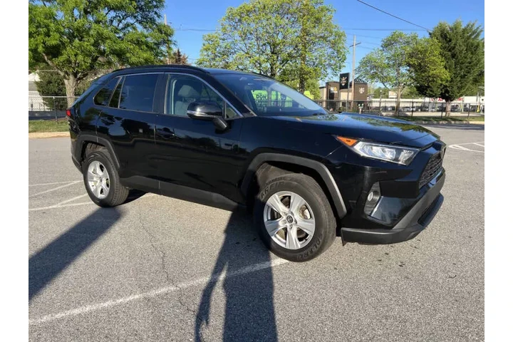 $19900 : 2021 RAV4 XLE image 5