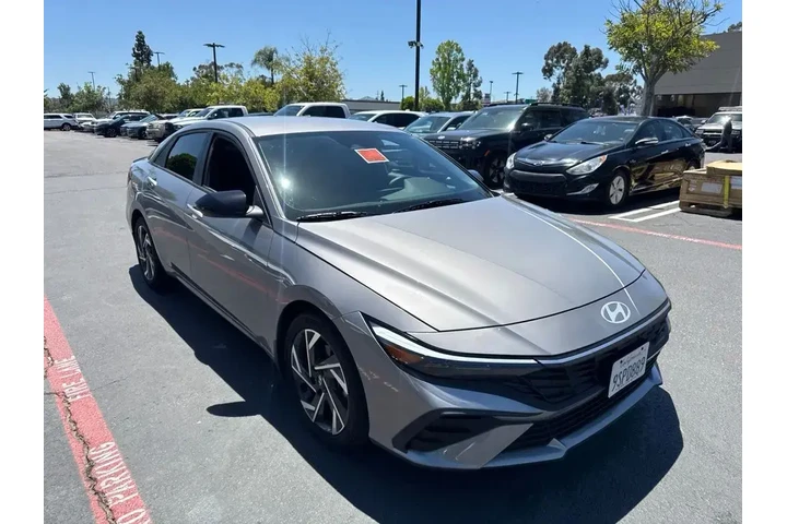 $21995 : Hyundai ELANTRA 2025 SEL Spo image 4