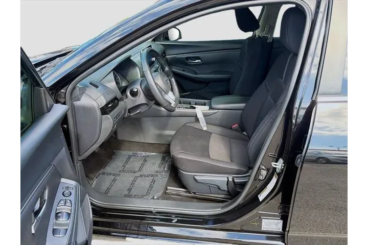 $15688 : Nissan Sentra 2023 SV 4dr Se image 7