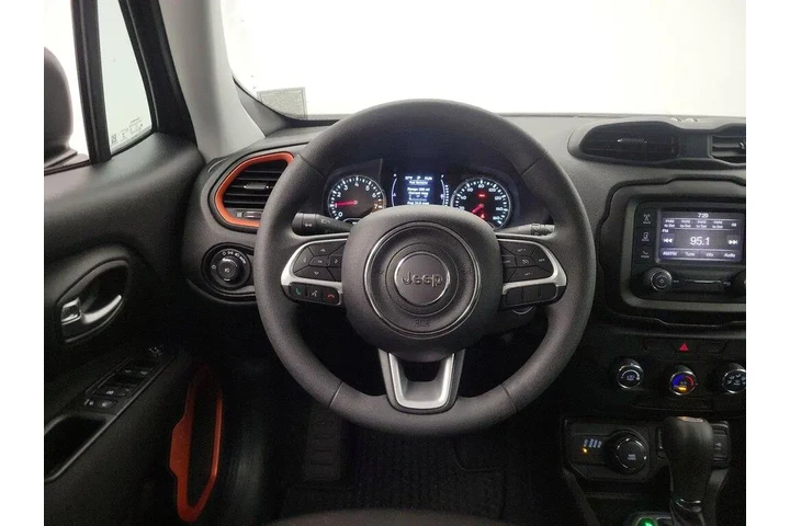 $17998 : Jeep Renegade 2020 4x4 Uplan image 10