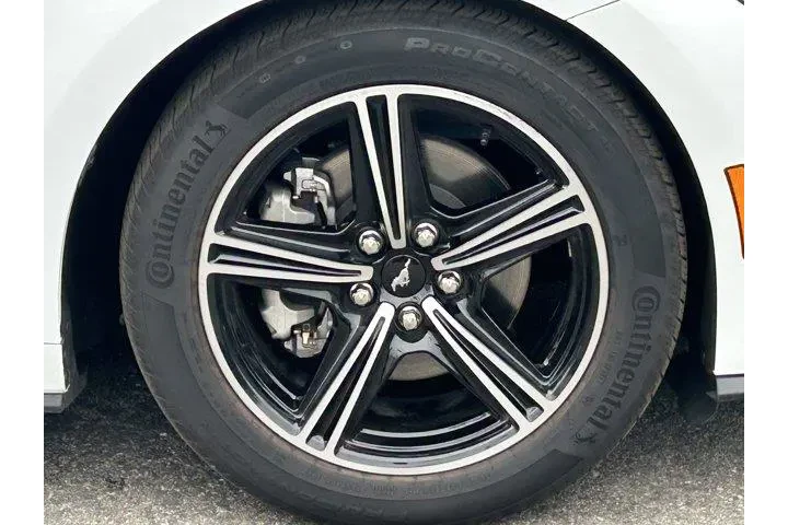 $30998 : Ford Mustang 2025 EcoBoost 2 image 7