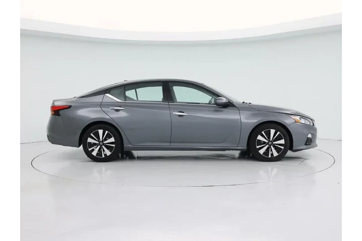 $16998 : Nissan Altima 2019 2.5 SL 4d image 7