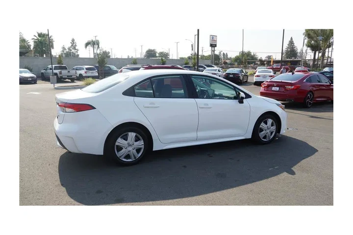 $18984 : 2021 Corolla LE image 6