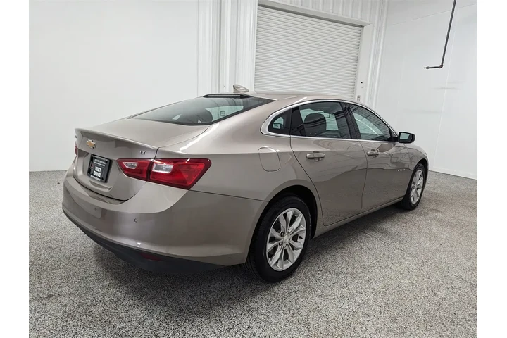 $19997 : Chevrolet Malibu 2024 LT 4dr image 3