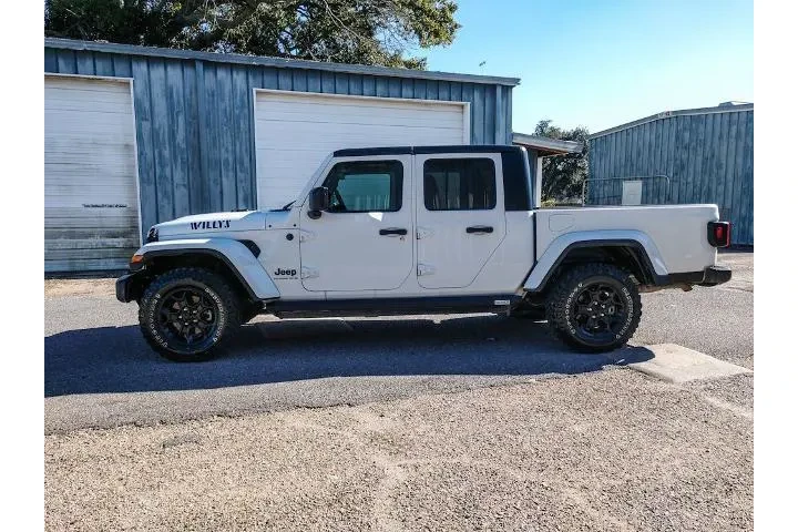 $31555 : Jeep Gladiator 2023 4x4 Spor image 2