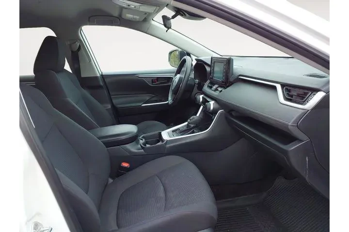 $19961 : Toyota RAV4 2019 AWD LE 4dr image 9