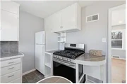 $850 : Rental property with 2 bedro thumbnail