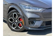 $31995 : Ford Mustang Mach-E 2022 AWD thumbnail