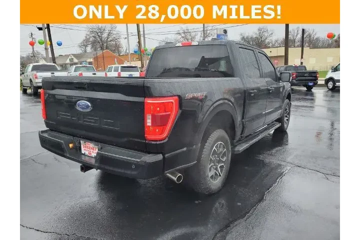 $38995 : Ford F-150 2023 4x4 XLT 4dr image 2