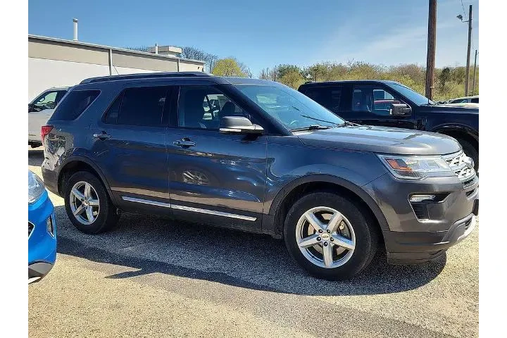 $19792 : Ford Explorer 2019 XLT 4dr S image 4