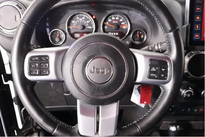 $30135 : Jeep Wrangler Unlimited 2017 image 3