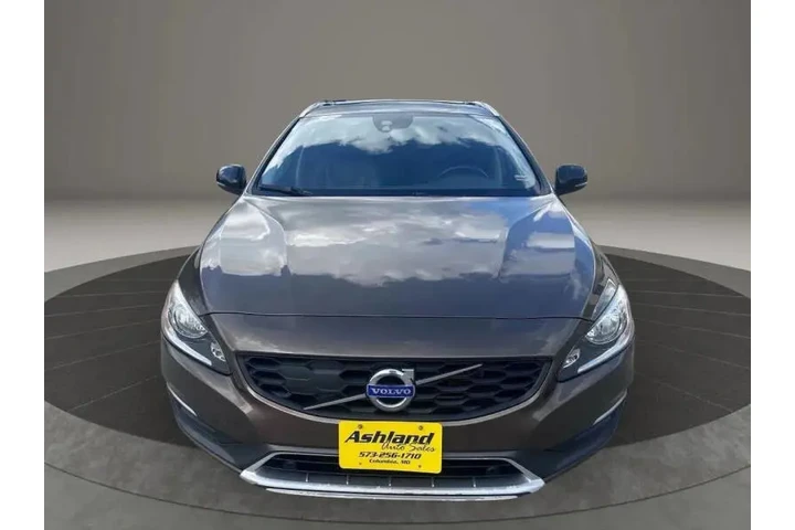 $13900 : 2016 V60 Cross Country T5 image 10
